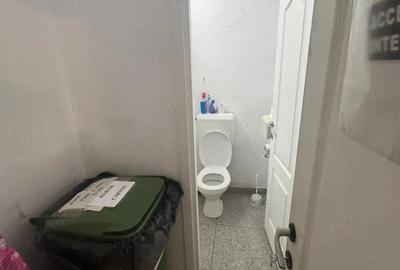 Spațiu comercial, de 77 mp, în Titan