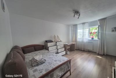 Apartament cu 2 camere decomandat în Central - 2