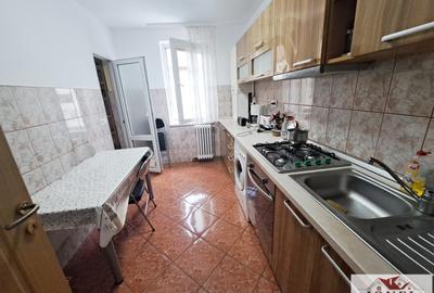 Apartament doua camere decomandat de vanzare in Cugir - 2