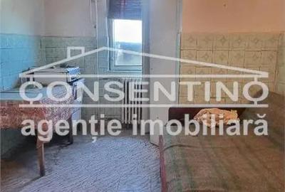 Se vinde imobil cu 3 camere , Brosteni, decomandat - 1