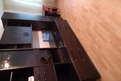 Inchiriez apartament 3 camere - 3