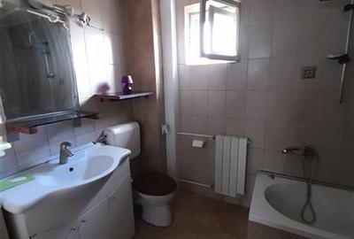 Vanzare casa 5 camere zona Schuller - 11