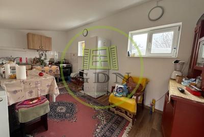 Casă individuală cu 7 camere cu Canalizare în Cârcea - 6