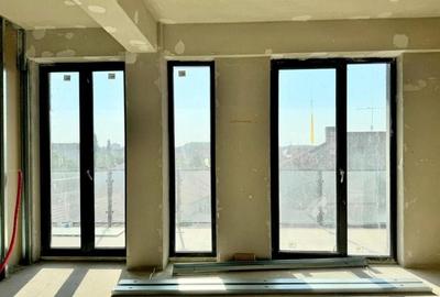 Spațiu comercial, de 210 mp, în Central - 7