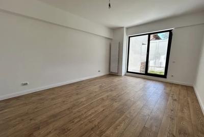 Apartament 4 camere, 145 mp utili + 40 mp curte, 2 min Metrou Crangasi - 13