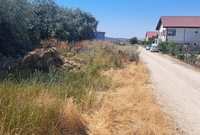 Teren linga strada Ciresilor - 3