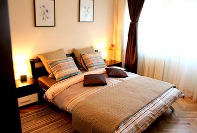 Vanzare apartament 3 cam  vedere casa Poporului ,mobilat și utilat - 7