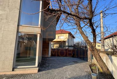 Casa moderna aproape de lac, 4 dormitoare, teren generos, in Techirghiol - 1