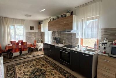 Casă cu 4 camere în Orheiu Bistriței - 2