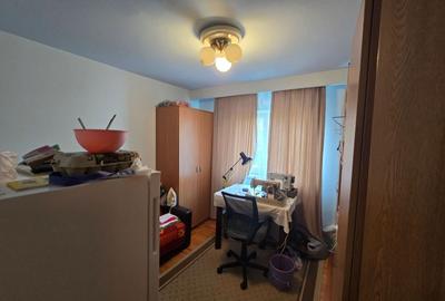 Apartament cu 3 camere semidecomandat, mobilat în Lipovei - 5
