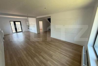 Casă cu 7 camere cu Teren 329 Mp în Central - 8