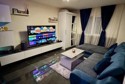 Garsoniera decomandata, renovata integral, etaj 1 Azuga - 1