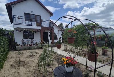 Casă cu 5 camere cu Teren 800 Mp în Central - 10