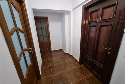 Apartament cu 2 camere decomandat în Galata - 9