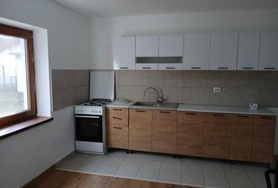 Casă cu 4 camere în Central - 7