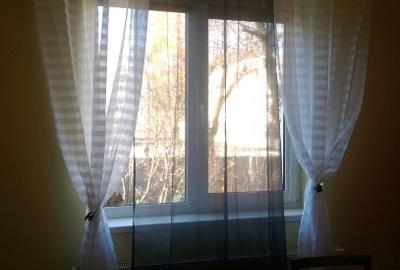 Apartament cu 2 camere semidecomandat, mobilat în Tractorul - 4