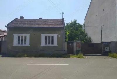 Casă cu 3 camere cu Teren 765 Mp în Grădiște - 1