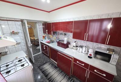 Apartament cu 3 camere decomandat, mobilat în Câmpineanca - 9