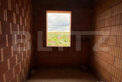 Casă cu 4 camere cu Teren 1760 Mp în Central - 14