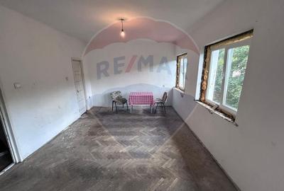 Garsoniera spatioasa de vanzare in Cavnic - locatie centrala - 3