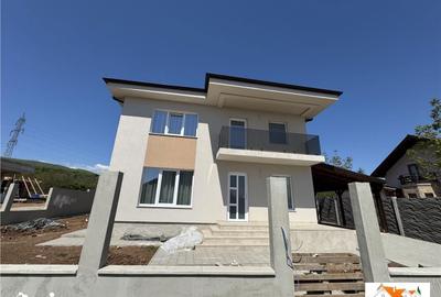 Casă cu 4 camere cu Teren 476 Mp în Cetate - 3