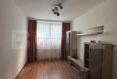 Apartament cu 2 camere semidecomandat în Metalurgiei