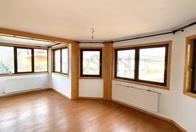 Casă individuală cu 6 camere cu Canalizare în Prelungirea Ghencea - 1