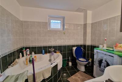 Casă cu 4 camere cu Teren 535 Mp în Bariera Vâlcii - 3