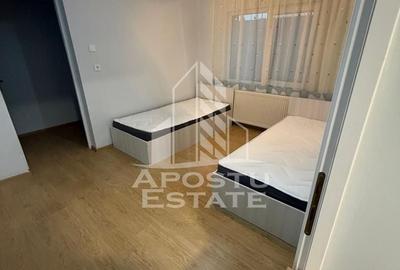 Apartament cu 2 camere semidecomandat în Ghiroda