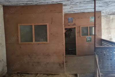 Casă cu 4 camere în Roman - 5