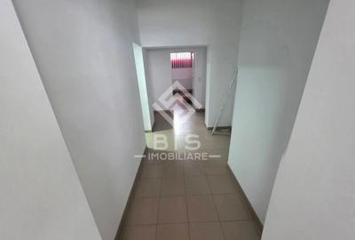 Spațiu comercial, de 80 mp, în Central - 2