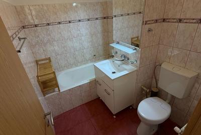 Apartament cu 3 camere decomandat în Aradului - 2