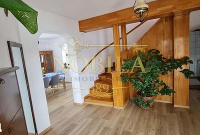 Casă cu 4 camere cu Canalizare în Central - 3