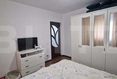 Casă cu 5 camere cu Teren 336 Mp în Șimnicu de Sus
