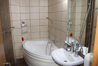 Apartament cu 3 camere decomandat în Unirii Sud - 8