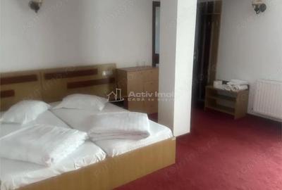 Casă cu 8 camere cu Teren 1000 Mp în Moieciu - 23