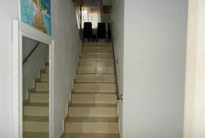 Casă cu 3 camere cu Teren 604 Mp în Ghiroda - 1