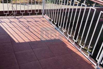 Casă cu 4 camere cu Canalizare în Central - 15