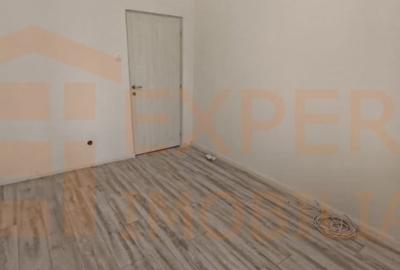 Apartament cu 3 camere circular în Far - 8