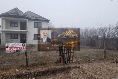 Casă cu 5 camere cu Teren 504 Mp în Tătărăști - 1