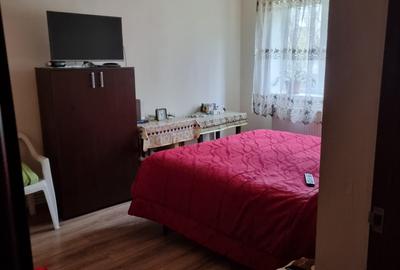 Apartament cu 3 camere decomandat în Micro 5