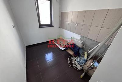 Apartament cu 4 camere decomandat în Zahana - 8