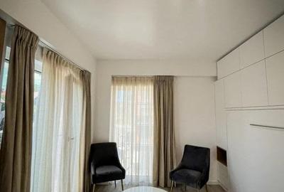 Garsonieră decomandată în Bucium - 4