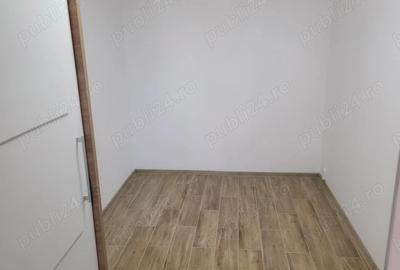 Vand apartament in zona 23 august - 2