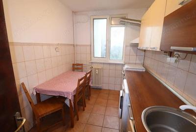 Apartament cu 3 camere semidecomandat în Dristor - 2