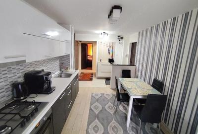 Apartament cu 3 camere decomandat în Central - 9