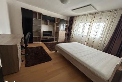 Garsonieră în Steaua