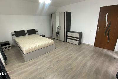 Casă cu 5 camere decomandat cu Canalizare în Zorilor - 7