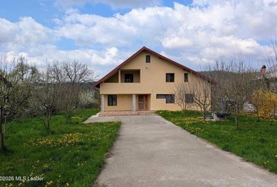 Casă cu Teren 2063 Mp în Bălilești - 12