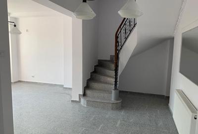 Casă cu 4 camere în Eminescu - 4